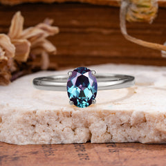 Minimalist Oval Cut 1.5 Carat Alexandrite Solitaire Engagement Ring