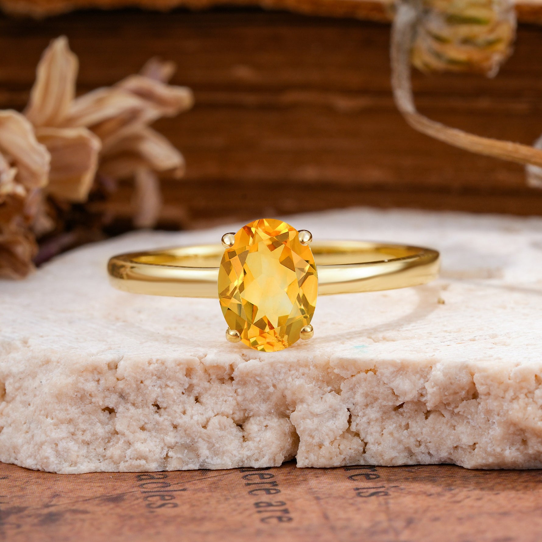 SR10856 Citrine Ring - Yellow-Gold