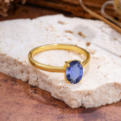 Minimalist Oval Cut 1.5 Carat Tanzanite Solitaire Engagement Ring