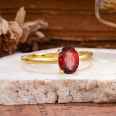 Minimalist Oval Cut 1.5 Carat Garnet Solitaire Engagement Ring