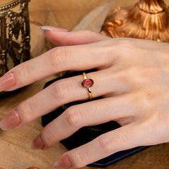 Minimalist Oval Cut 1.5 Carat Garnet Solitaire Engagement Ring