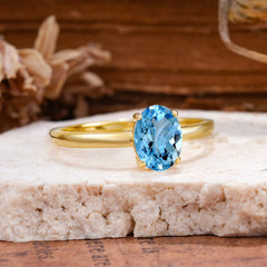 Minimalist Oval Cut 1.5 Carat Aquamarine Solitaire Engagement Ring