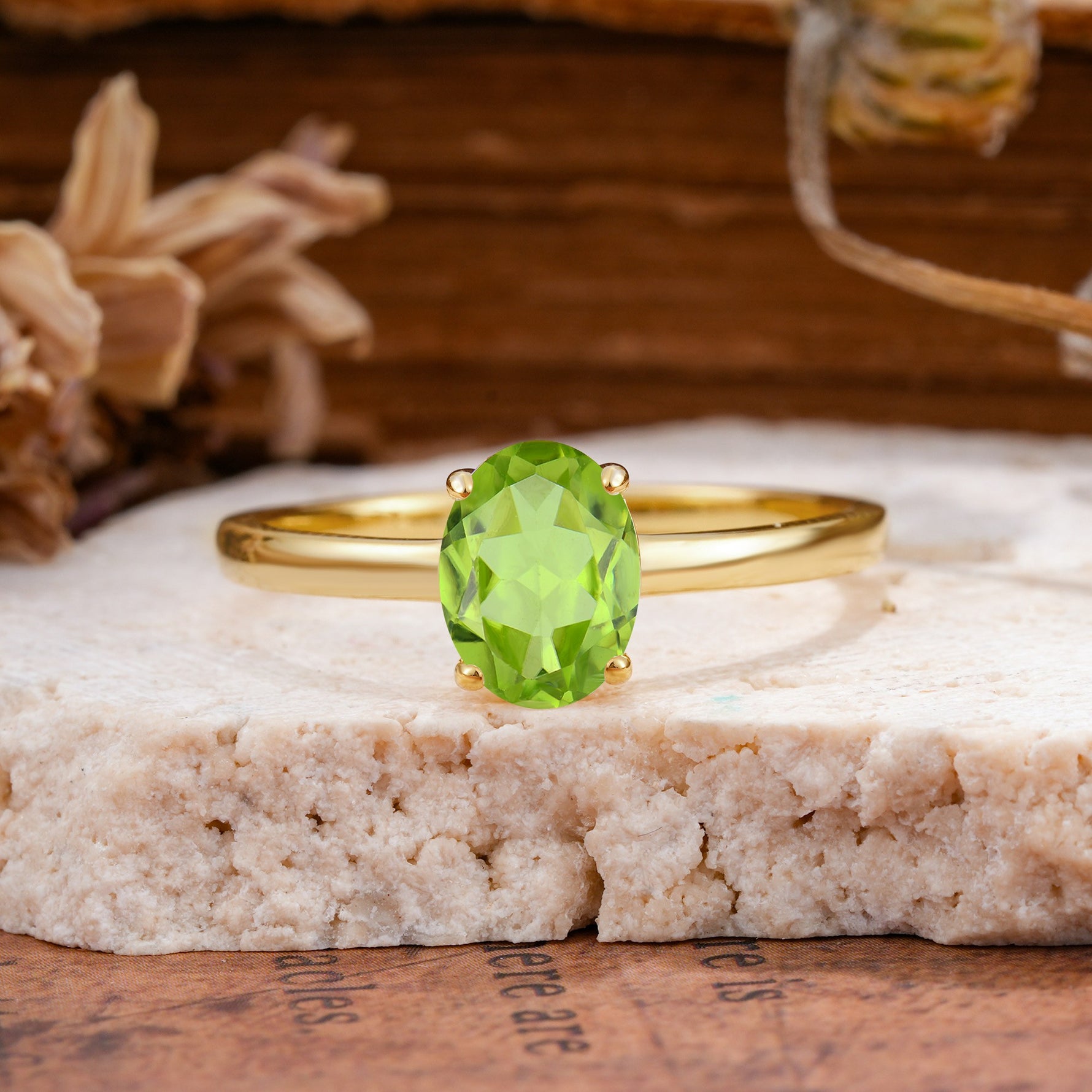 SR10856 Peridot Ring - Yellow-Gold