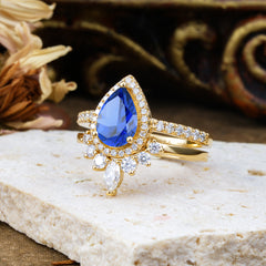 1.5 Carat Pear Shaped Sapphire Engagement Ring Classic Wedding Ring Set