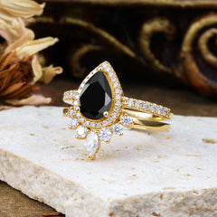 1.5 Carat Pear Shaped Black Onyx Engagement Ring Classic Wedding Ring Set