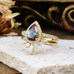 1.5 Carat Pear Shaped Alexandrite Engagement Ring Classic Wedding Ring Set