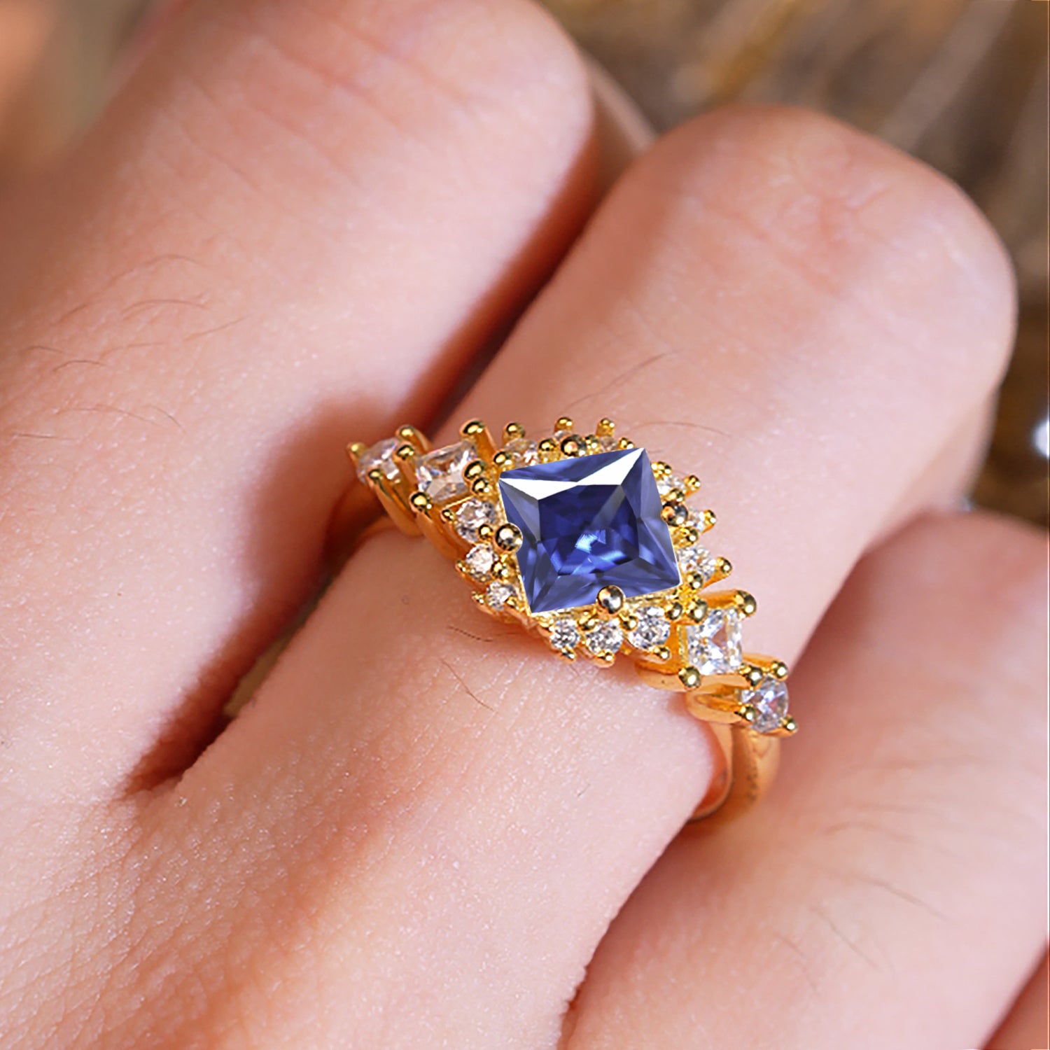 Sparkling Princess Cut Vintage Halo Cluster Tanzanite Engagement Ring