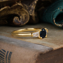 Round Cut Classic Black Onyx Engagement Ring Three Stone Wedding Ring