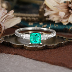 Classic Princess Cut Emerald Promise Ring Side Stone Bridal Ring