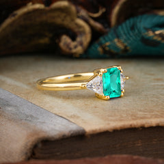 1CT Emerald Cut 4 Prong Emerald Three Stone Engagement Ring