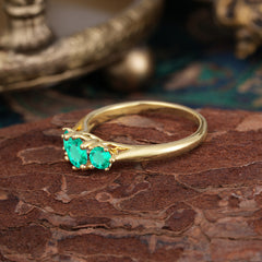 Round Cut 6 Prong Emerald Engagement Ring Classic Three Stone Bridal Ring