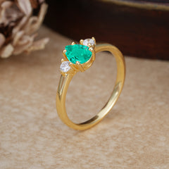 Classic Pear Cut Three Stone Emerald Promise Ring Four Claw Prong Setting