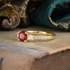Round Cut 4 Prong Garnet Engagement Ring Three Stone Promise Ring Four Claw Prong Setting