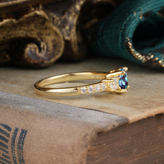 Round Cut 4 Prong Alexandrite Engagement Ring Three Stone Promise Ring Four Claw Prong Setting