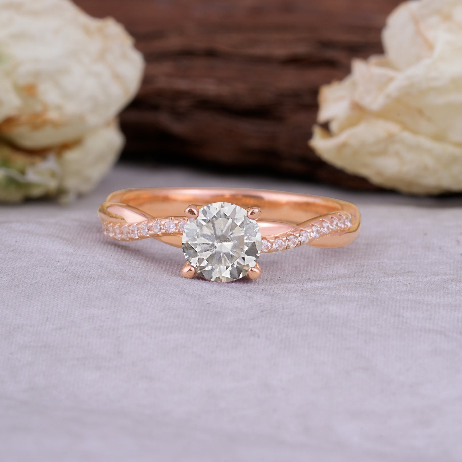 Classic Round Cut Moissanite Engagement Ring