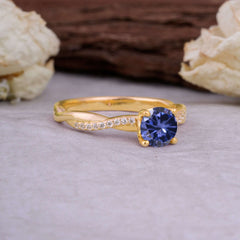 Classic Round Cut Tanzanite Engagement Ring with Twisted Band