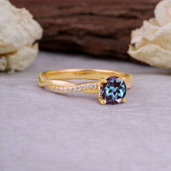 Classic Round Cut Alexandrite Engagement Ring with Twisted Band