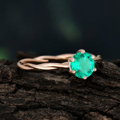 Round Cut Emerald Timeless Solitaire Engagement Ring with Twisted Band