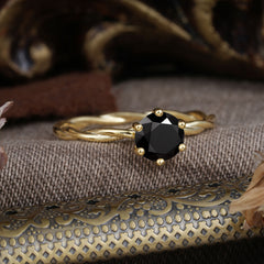 Round Cut Black Onyx Timeless Solitaire Engagement Ring with Twisted Band