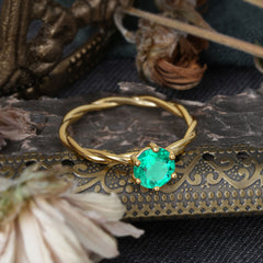 Round Cut Emerald Timeless Solitaire Engagement Ring with Twisted Band
