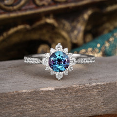 Round Cut Vintage Cluster Alexandrite Gemstone Ring Flower Engagement Ring