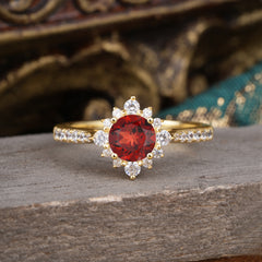Round Cut Vintage Cluster Garnet Gemstone Ring Flower Engagement Ring
