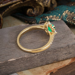 Round Cut Vintage Cluster Emerald Gemstone Ring Flower Engagement Ring