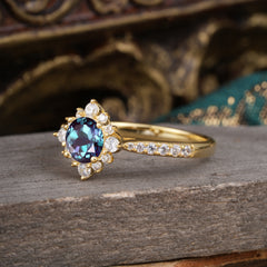 Round Cut Vintage Cluster Alexandrite Gemstone Ring Flower Engagement Ring
