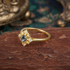 Romantic Vintage 4-Prong Round Cut Black Rutilated Quartz Ring