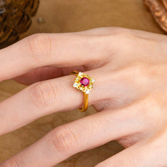 Romantic Vintage 4-Prong Round Cut Ruby Ring