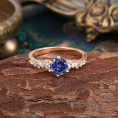 Luxury 6-Prong Round Cut Tanzanite Ring