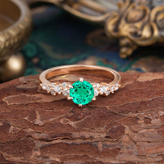 Round Emerald Engagement Ring Vintage Green Six Claw Style