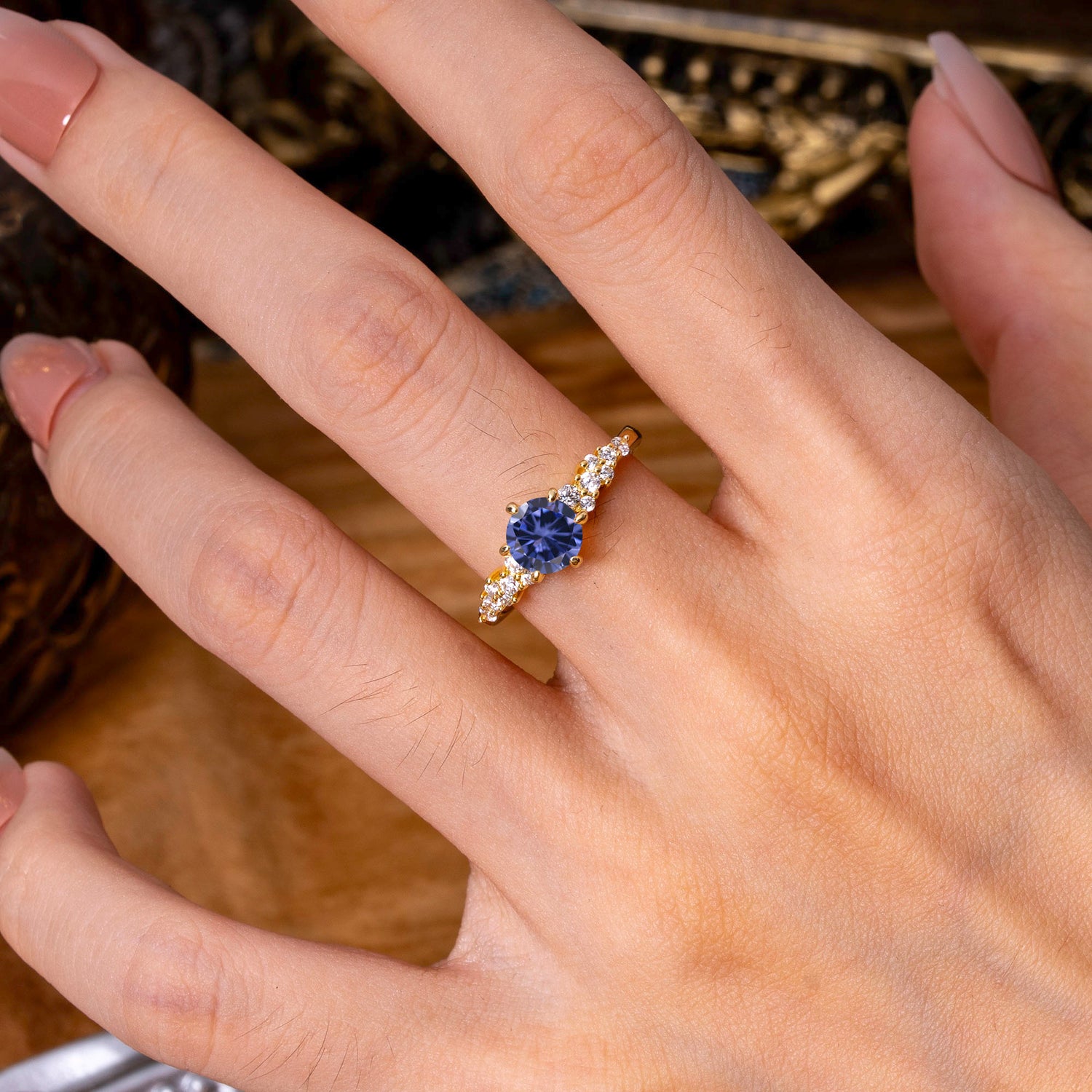 Luxury 6-Prong Round Cut Tanzanite Engagement Ring