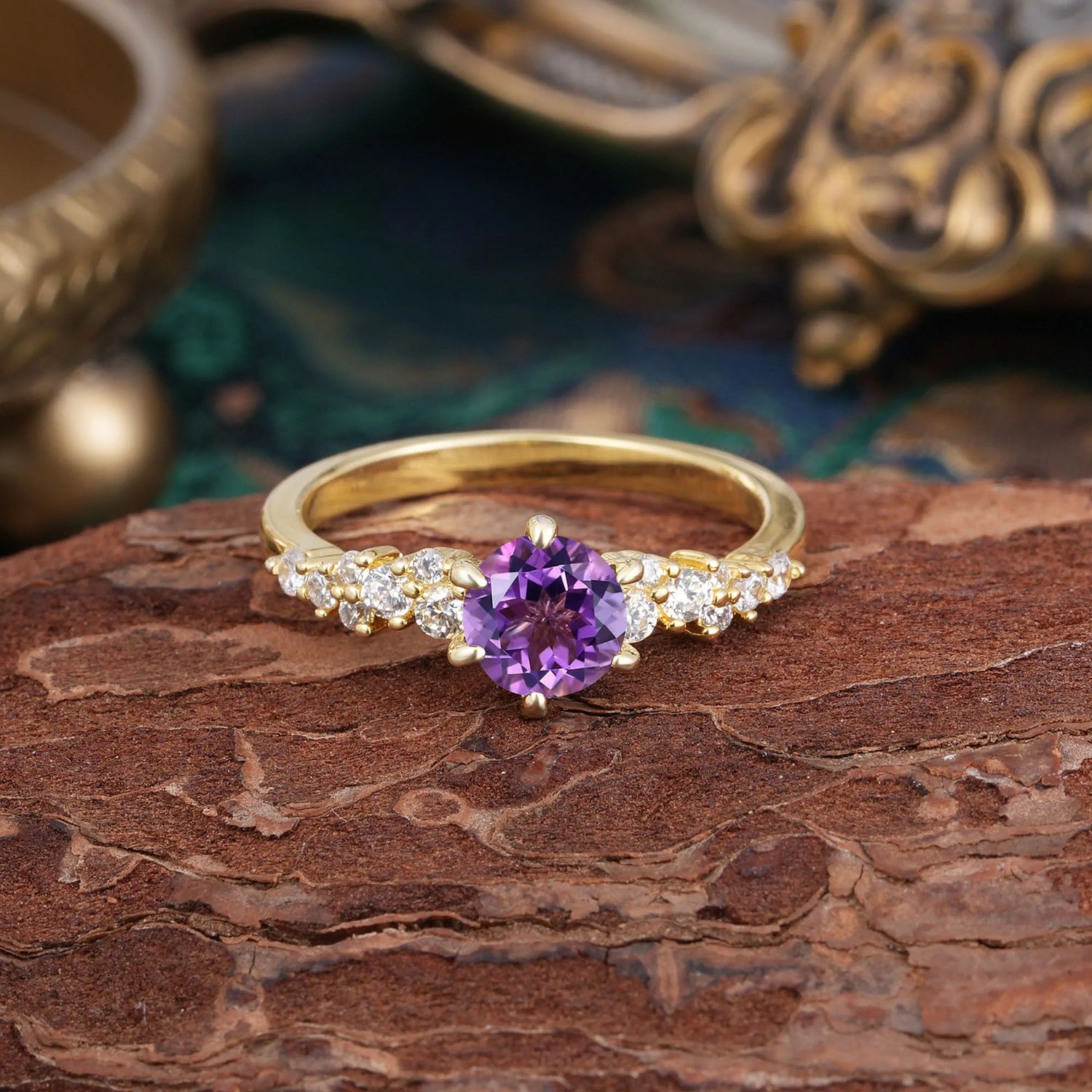 Luxury 6-Prong Round Cut Amethyst Engagement Ring