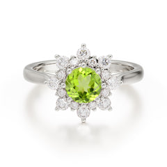 0.8 Carat Round Cut Peridot Wedding Ring Flower Engagement Ring
