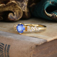0.8 Carat 6 Prong Round Cut Sapphire Classic Engagement Wedding Ring
