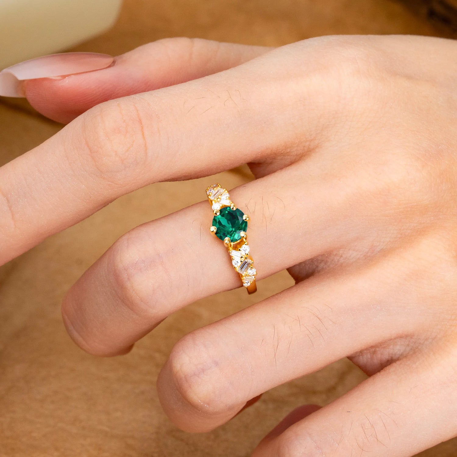 0.8 Carat 6 Prong Round Cut Emerald Classic Engagement Ring