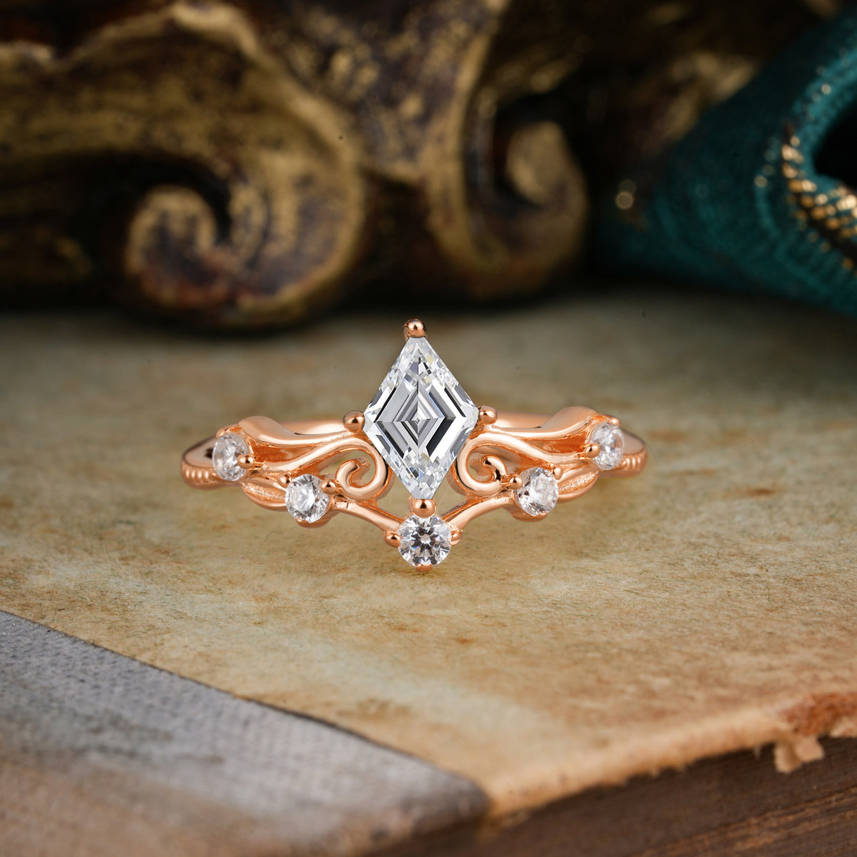 SR12940 Lab Diamond Ring - Additional view