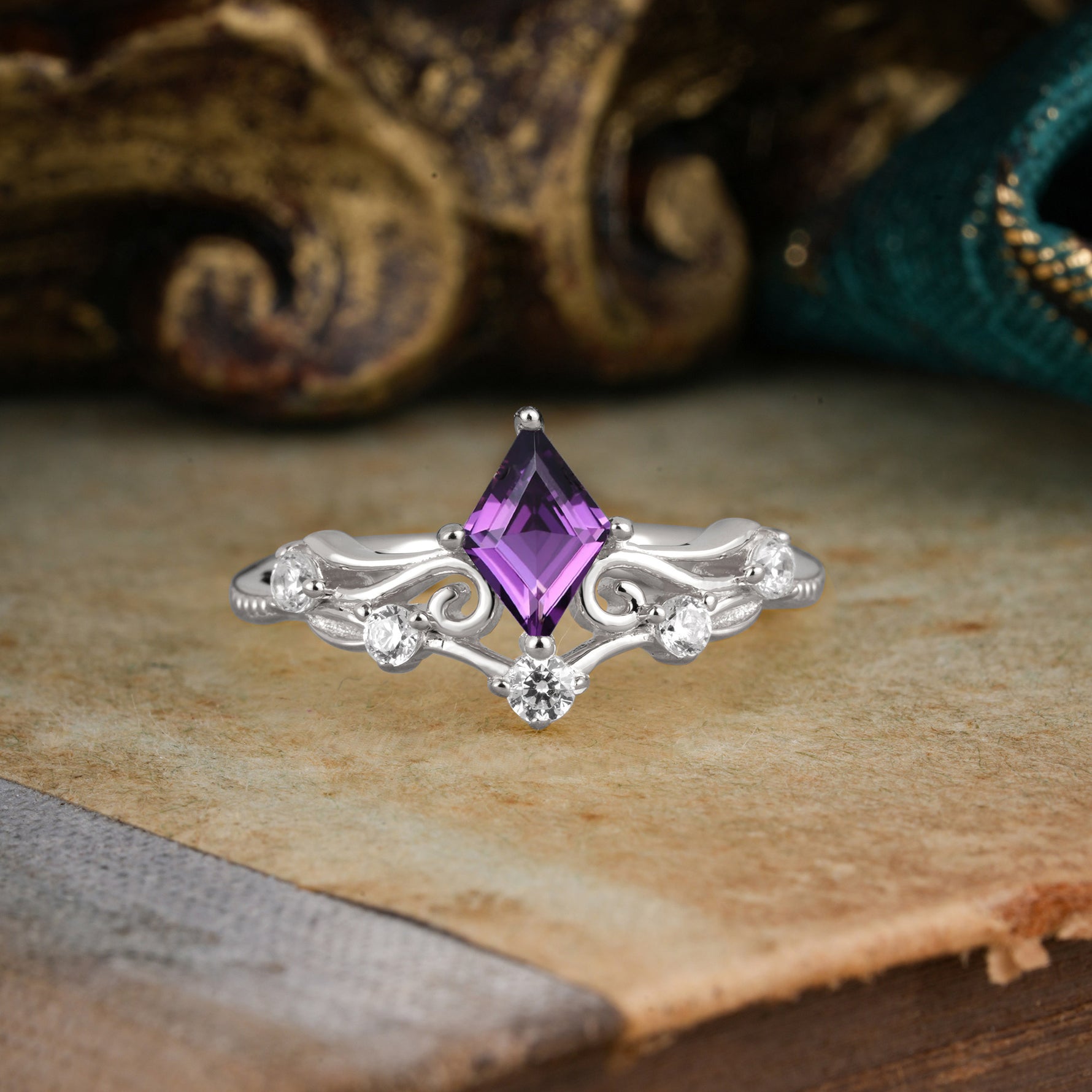 SR12940 Amethyst Ring - Additional view