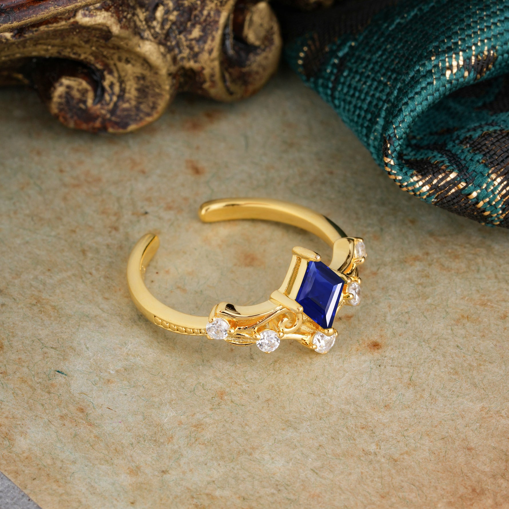 SR12940 Sapphire Ring - White-Gold
