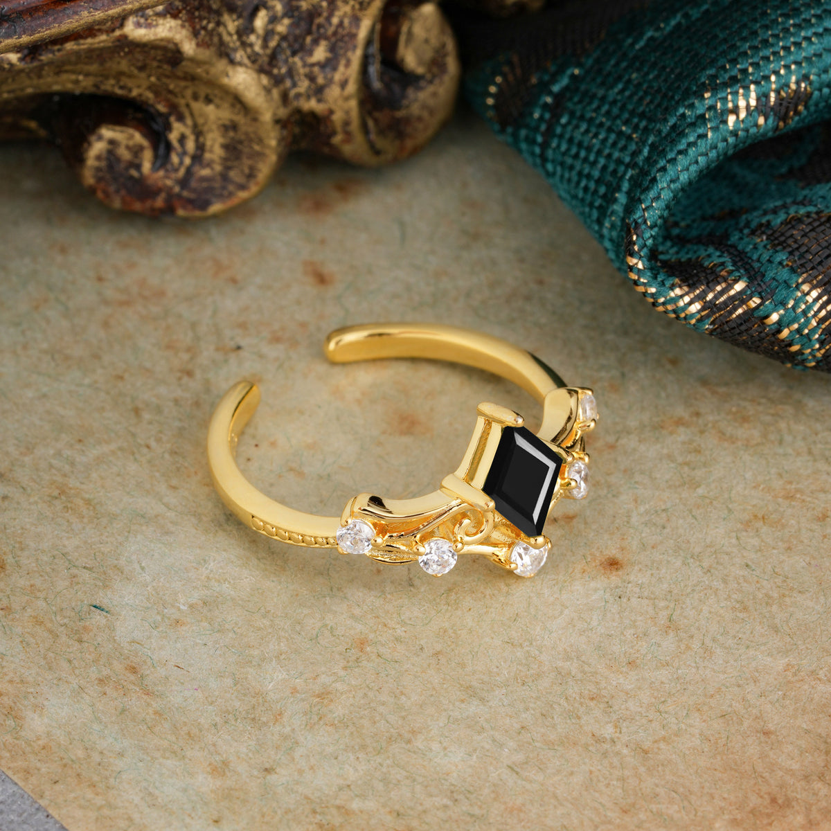 SR12940 Black Onyx Ring - White-Gold