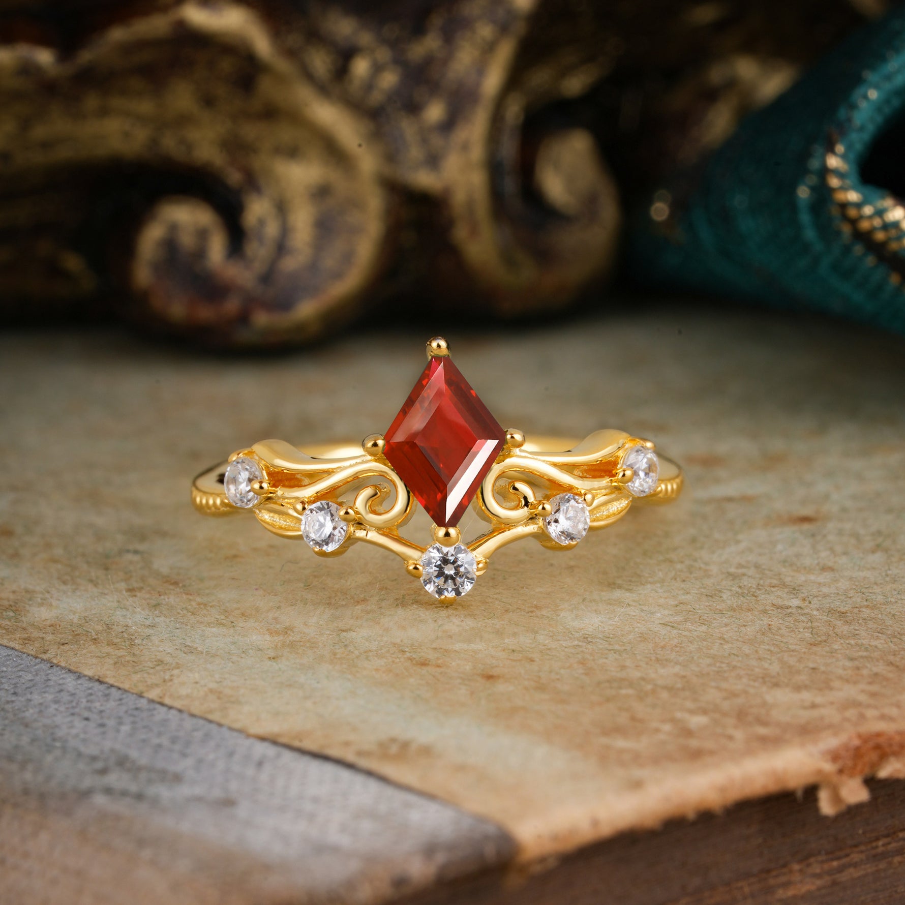 SR12940 Garnet Ring - Yellow-Gold