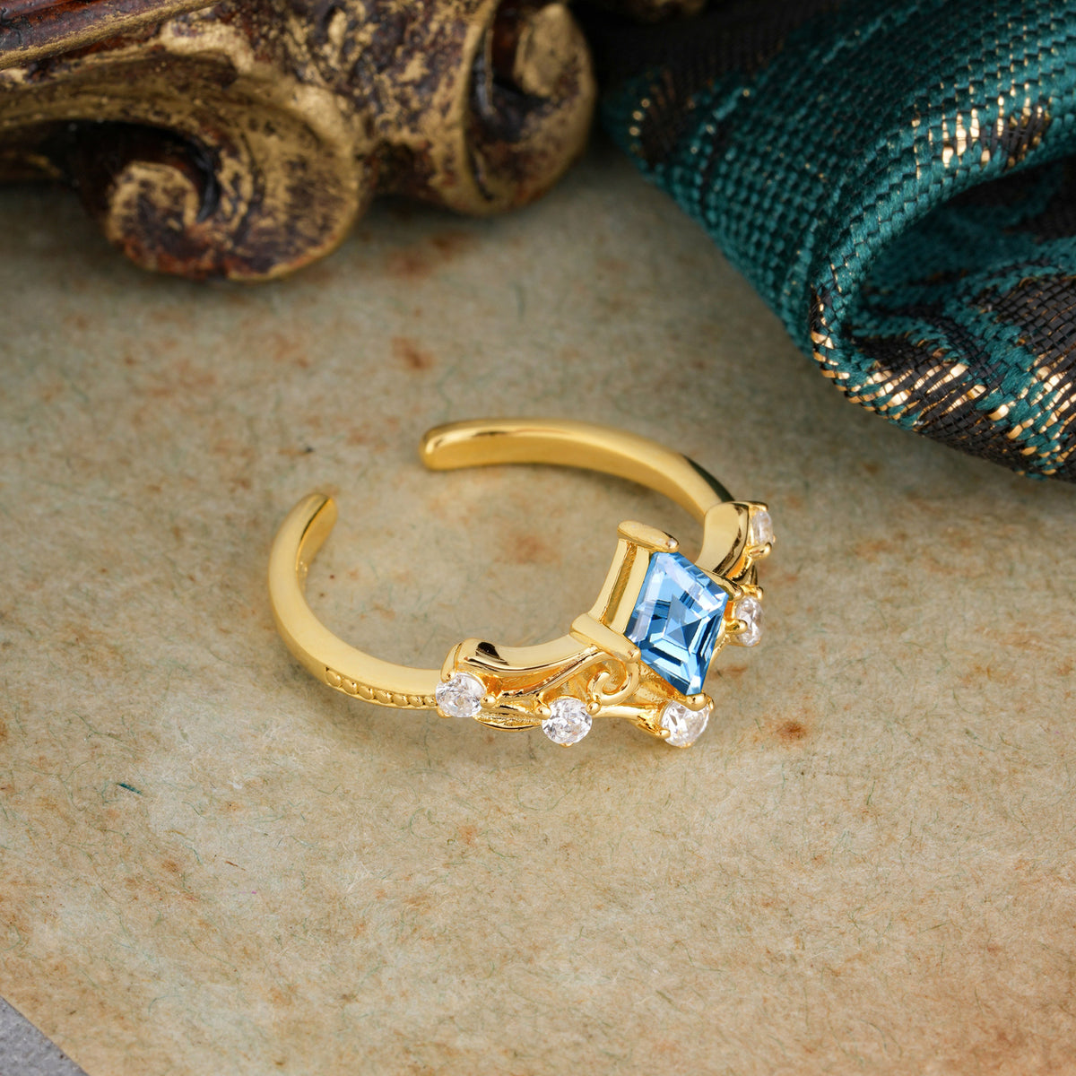 SR12940 Aquamarine Ring - White-Gold