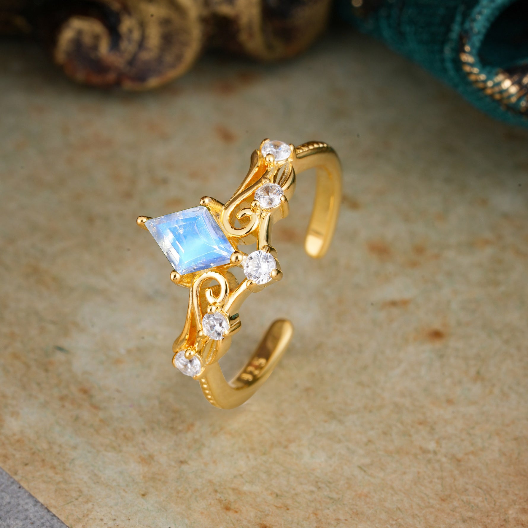 SR12940 Moonstone Ring - Additional view