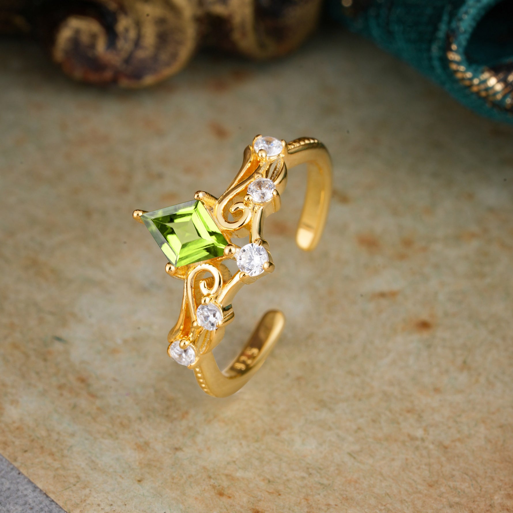 SR12940 Peridot Ring - Additional view