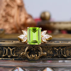 4CT Emerald Cut Peridot Vintage Engagement Ring with Marquise Cluster