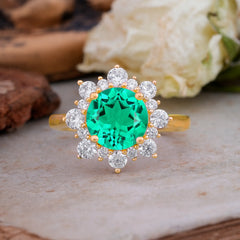 3CT Round Cut Emerald Cluster Halo Vintage Engagement Ring