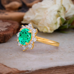 3CT Round Cut Emerald Cluster Halo Vintage Engagement Ring