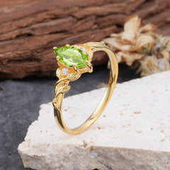 Nature-Inspired 6 Prong Dazzling Peridot Engagement Ring