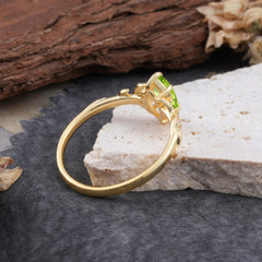 Nature-Inspired 6 Prong Dazzling Peridot Engagement Ring